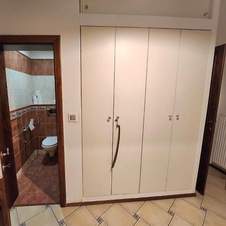 Spacious Apartment 6Min From The Dancing House براغ المظهر الخارجي الصورة